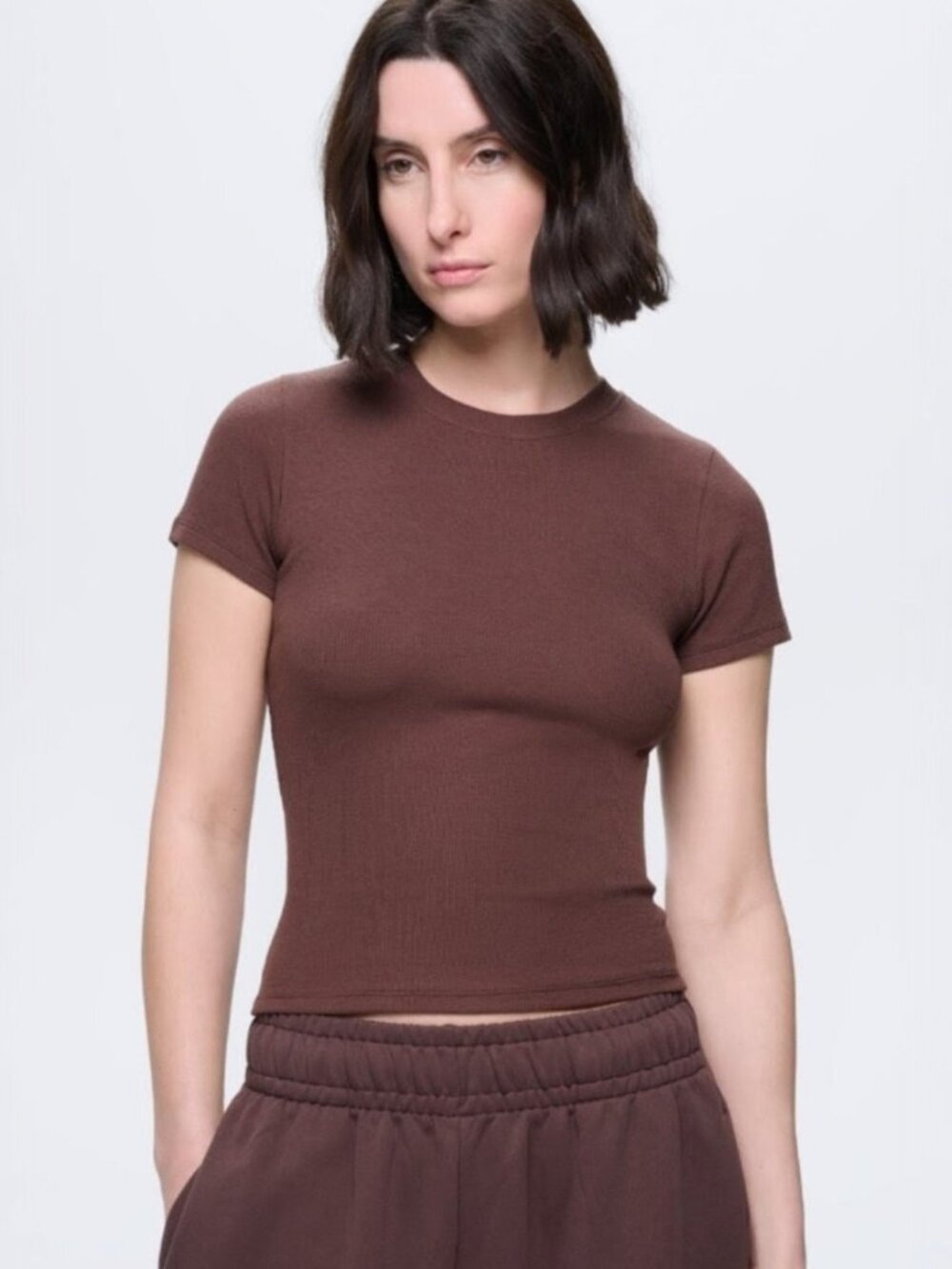 Theory minimalist neutral ribbed cotton Tiny Tee in cocoa brown W's L  $120